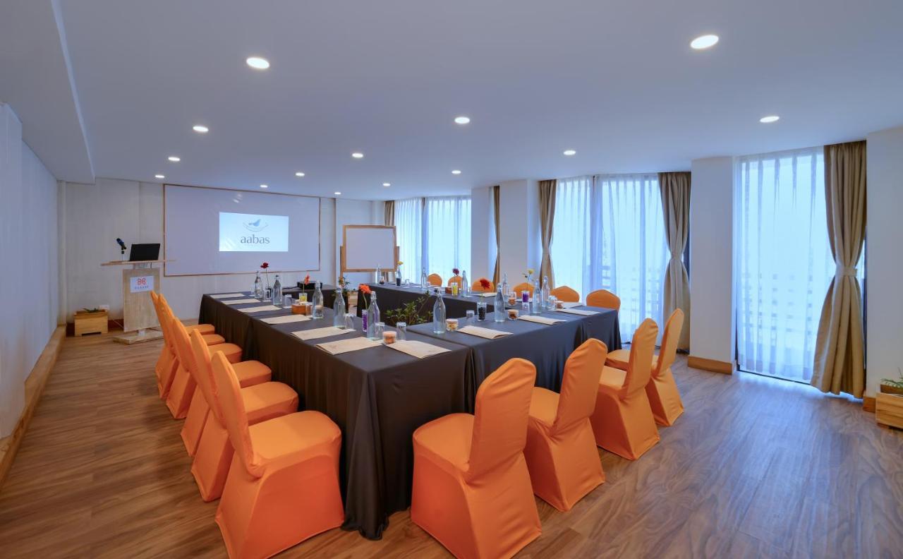 Aabas Pokhara By Barahi Hospitality Hotel Екстериор снимка